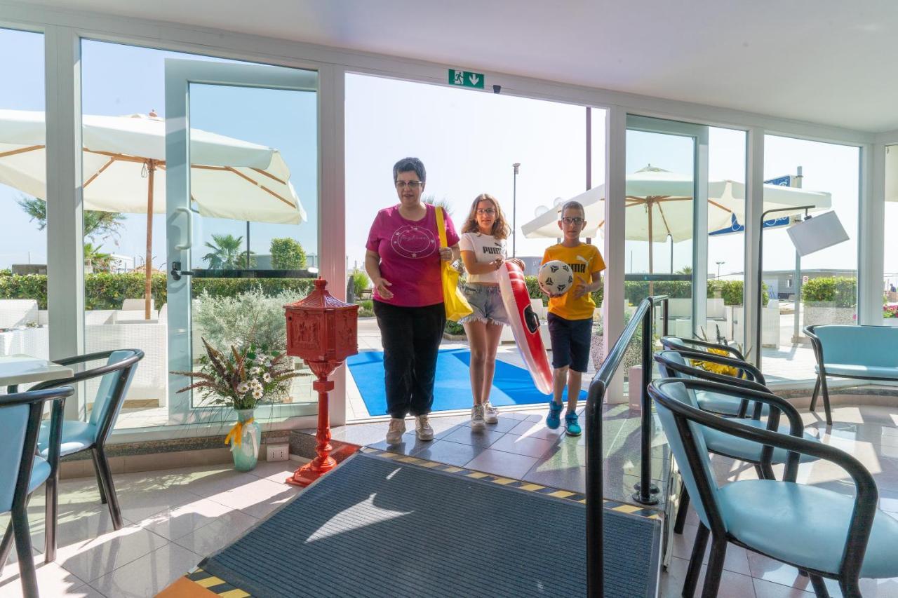 Hotel Croce Del Sud Rimini Exterior photo
